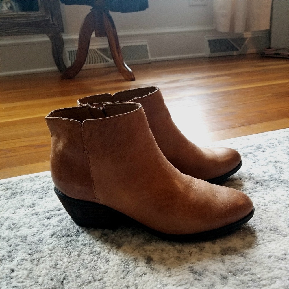 Clark's Leather Ankle Booties